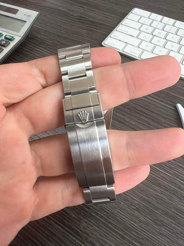 Rolex Submariner No-Date (Ref 114060) - Biel Watches