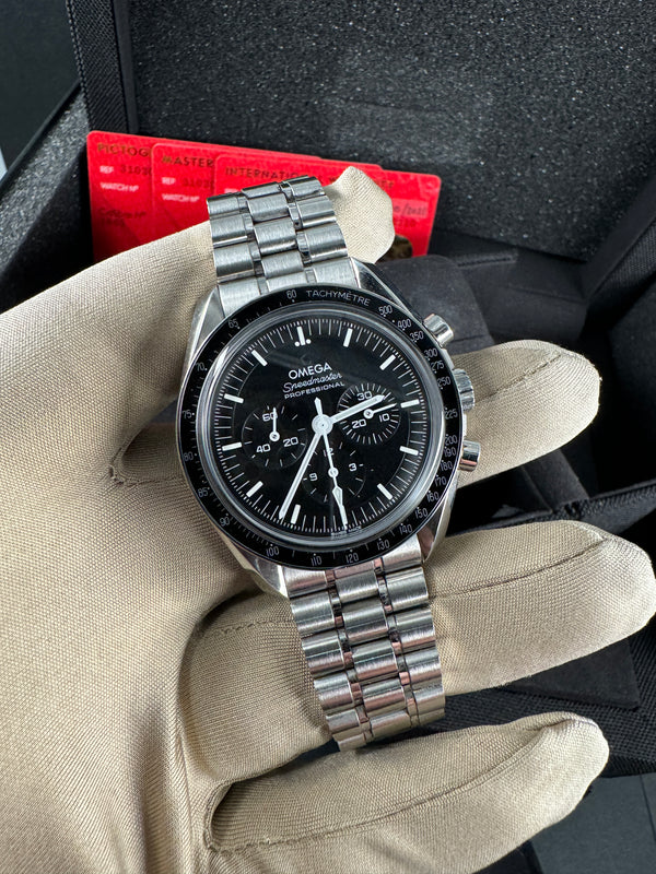 Omega Speedmaster Professional Moonwatch Sapphire (Pre-owned) - Biel Watches