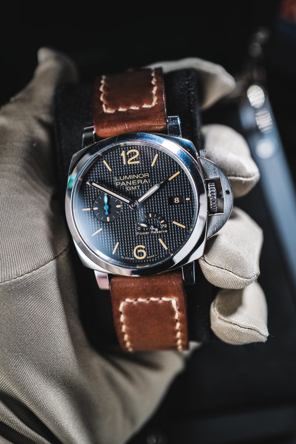 Panerai Luminor Marina GMT (PAM01537) | 42mm Steel, Black Dial | Pre-Owned