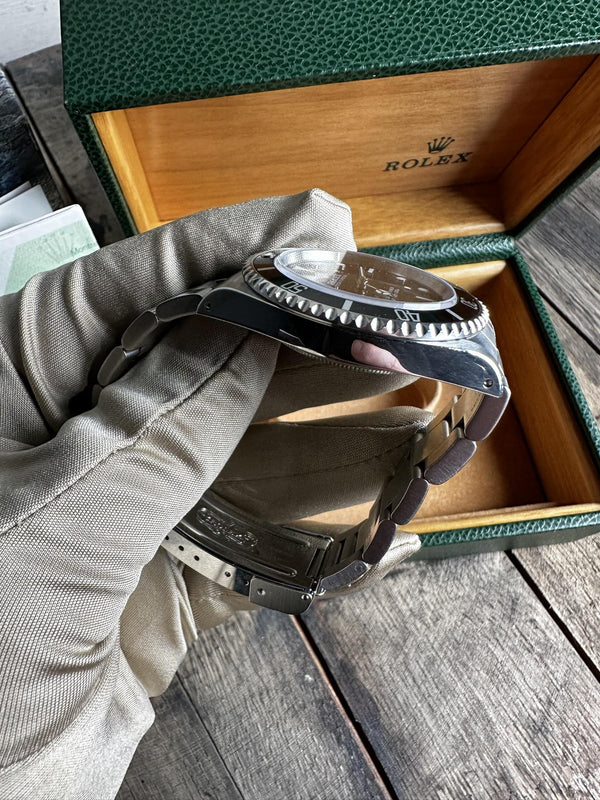 Rolex Submariner No-Date (Ref 14060M) - Biel Watches