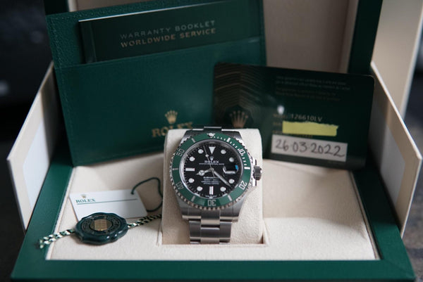 Rolex Submariner "Starbucks" (Ref 126610LV) - Biel Watches