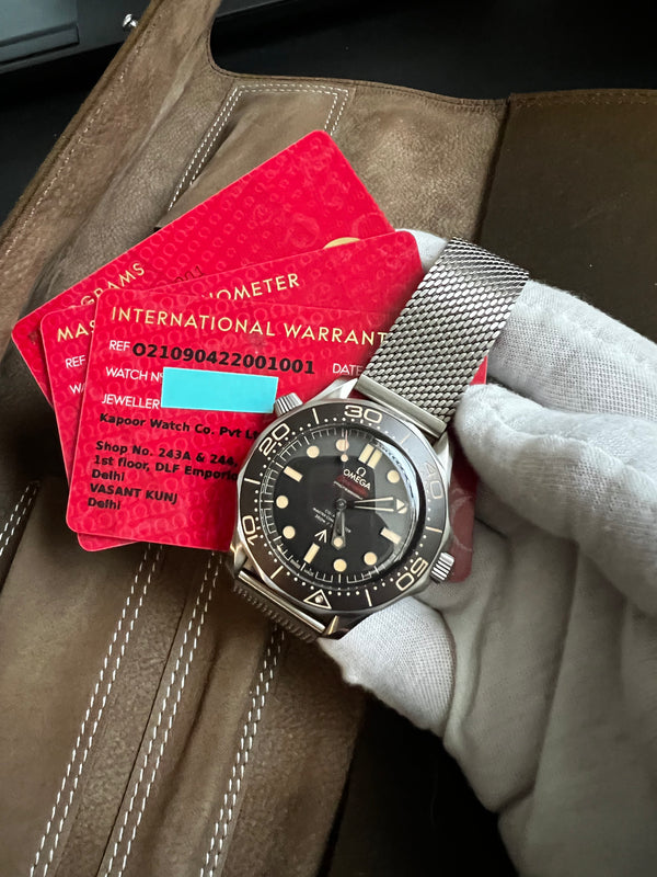 Omega Seamaster "007 Edition" Titanium - Biel Watches