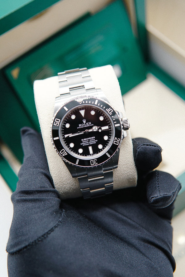 Rolex Submariner No-Date 41mm (Ref 124060)