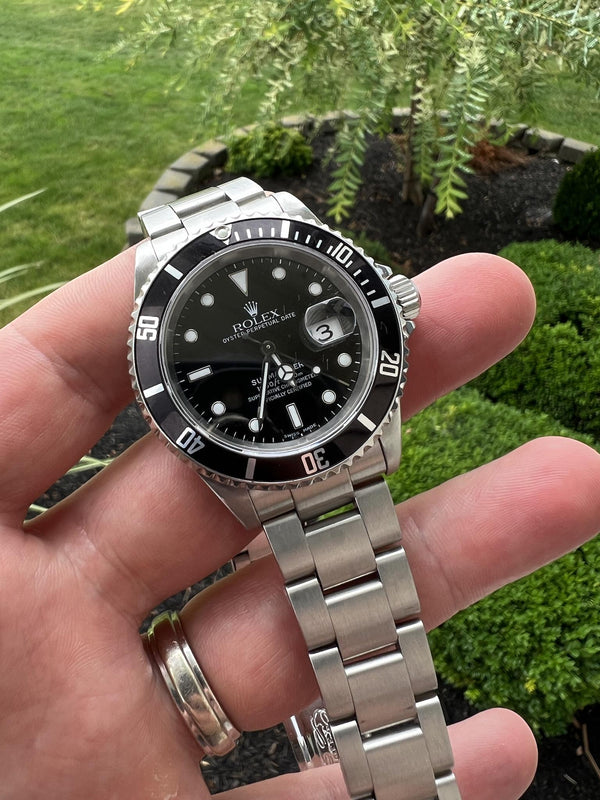 Rolex Submariner Date (Ref 16610)