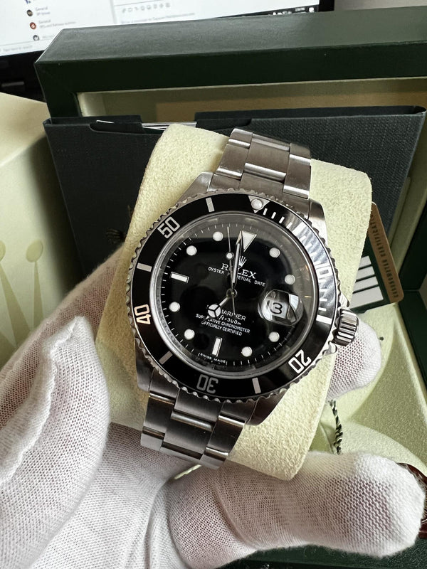 Rolex Submariner Date (Ref 16610)