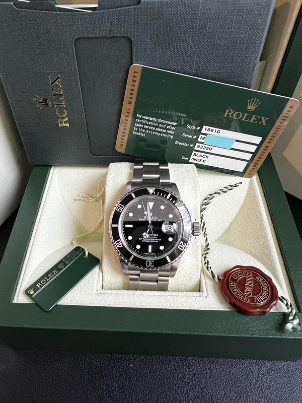 Rolex Submariner Date (Ref 16610)